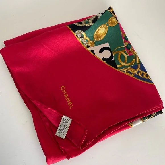 CHANEL Signature CC Jewelry Classic Graphic Design Scarf - Picture 2 of 12